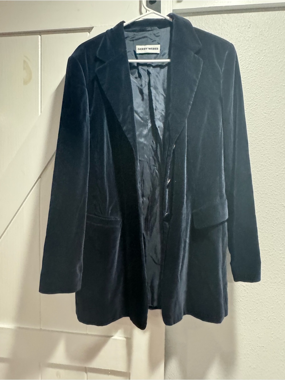 Gerry Weber Deep Navy Velvet Blazer Jacket